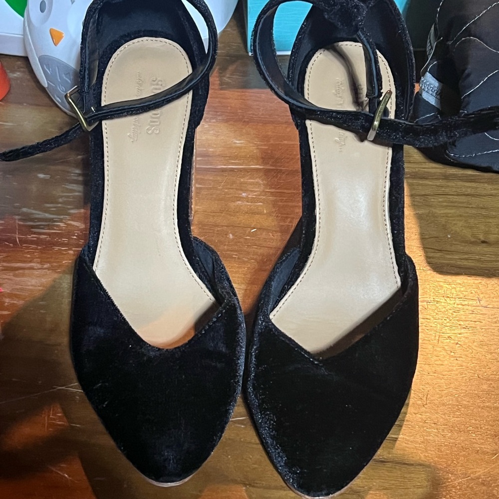 Anthropologie Soludos Collette Heels Black Genuine Leather Plush Velvet Size 7.5